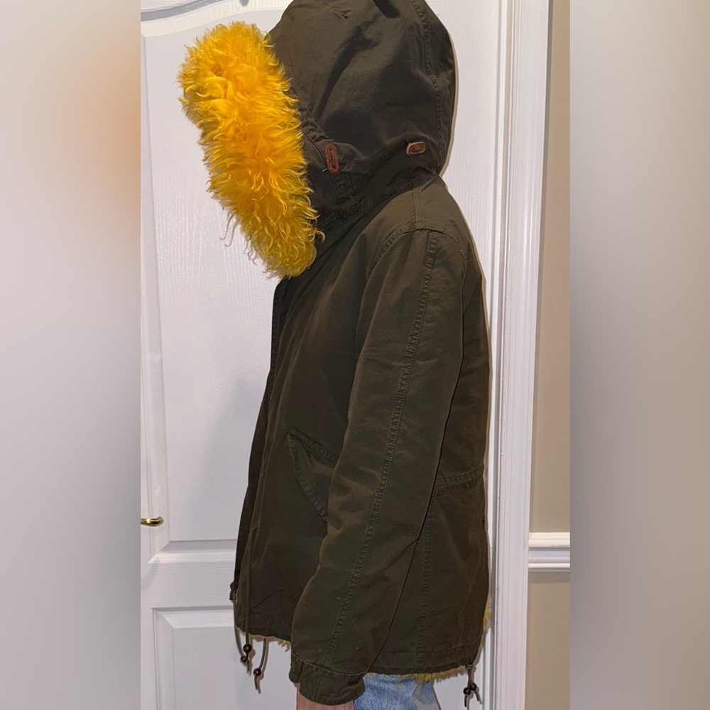 Mr. & Mrs. Italy Real lamb Fur lined hooded coat! - Picture 9 of 11